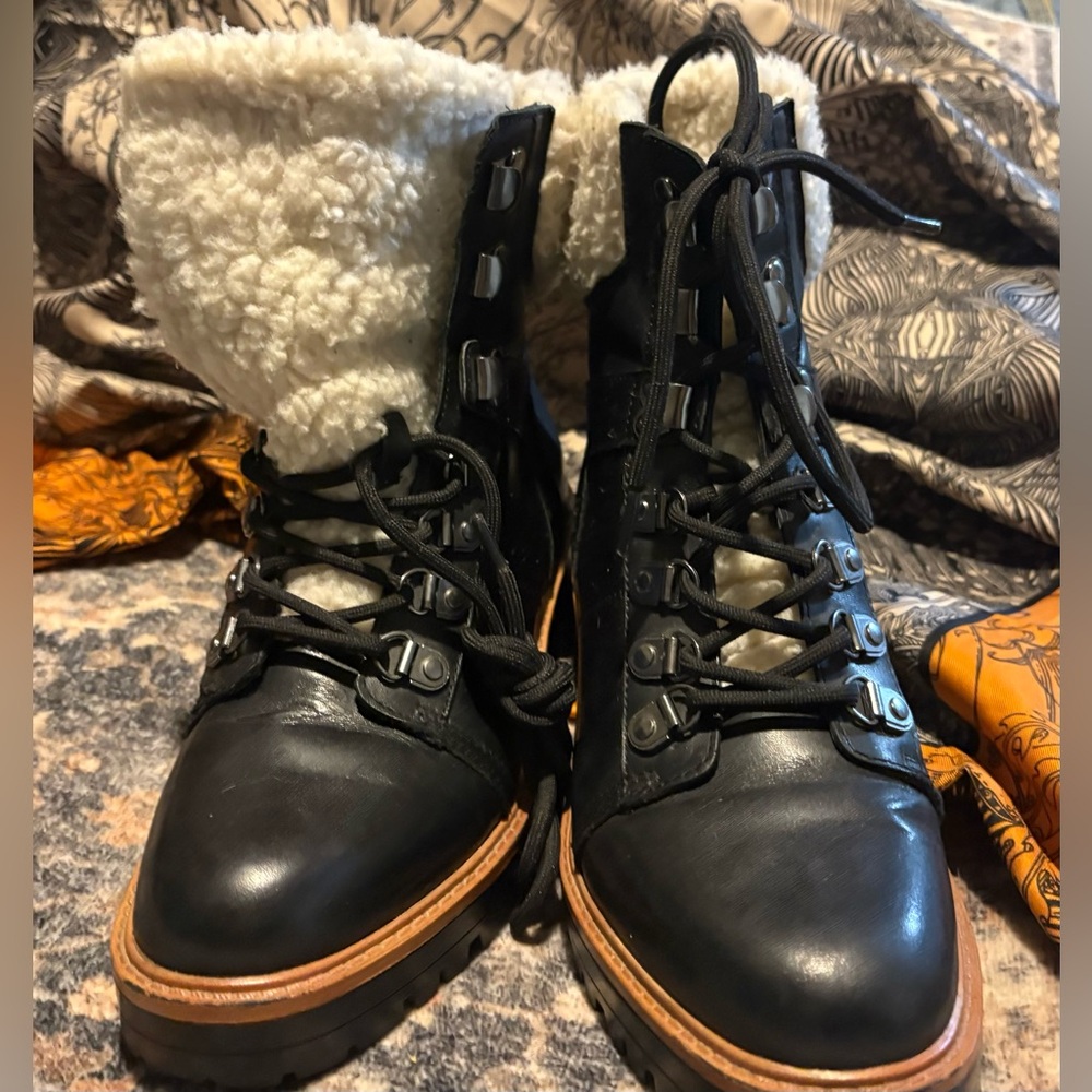 Marc Fisher Isabel Women's Black Leather Boots with Shearling Lining size 6.5